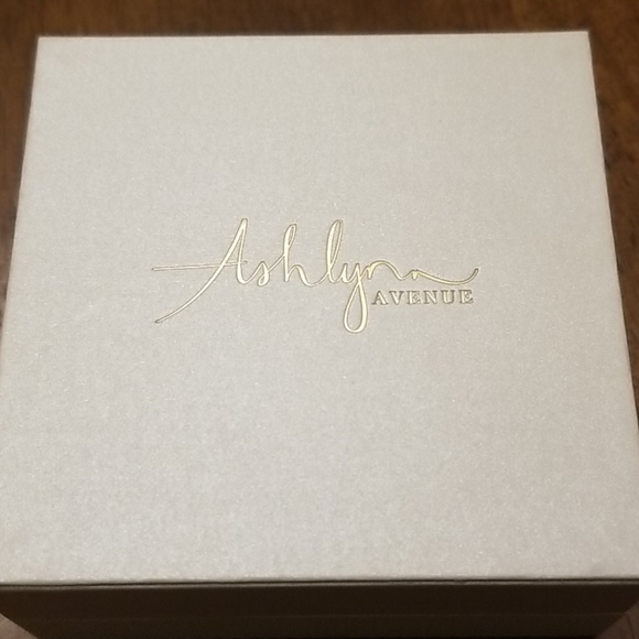 Ashlynn Avenue silver ring - Picture 7 of 8